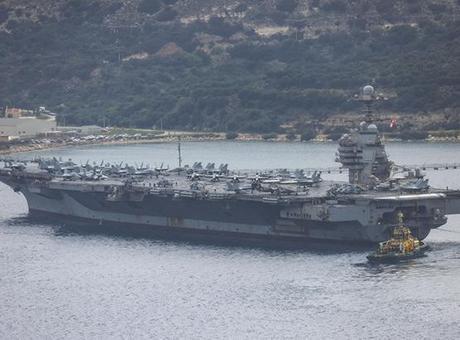 USS Gerald R. Ford'un Sorunları Derinleşiyor: Yangın sonrası Girit'e Çekildi