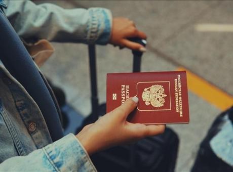 Rus Turistlerin Körfez Tatilleri İptal Ediliyor: Yeni Trend ve Alternatif Rotalar