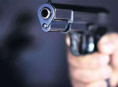 İzmir'de Eski Eş Cinayeti ve İntihar Olayı: Çiftin Tartışması Kanlı Bitti