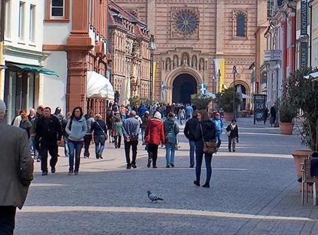 Almanya'nın Gençleri Ülkelerine Veda Ediyor: Her 5 Gençten Biri Göç Etmeyi Planlıyor