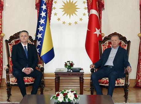 Cumhurbaşkanı Erdoğan, Becirovic'i Resmi Törende Ağırladı