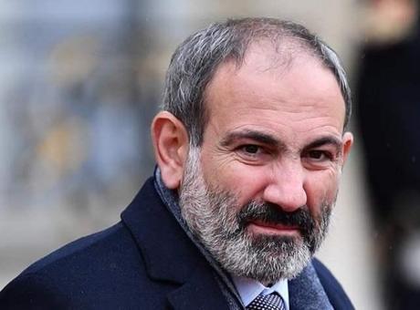 Ermenistan Başbakanı Paşinyan, Kilise Ayininde Saldırı Girişimiyle Karşılaştı