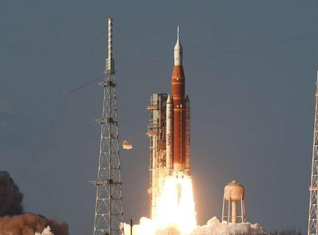 NASA'nın Artemis II Görevinde Ay'a Yolculukta Tuvalet Krizi Başgösterdi