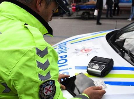 Trafikte Kavga Eden Sürücülere 360 Bin Lira Ceza Uygulandı