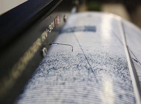 Son Dakika: Akdeniz'de 4,2 Büyüklüğünde Deprem Meydana Geldi