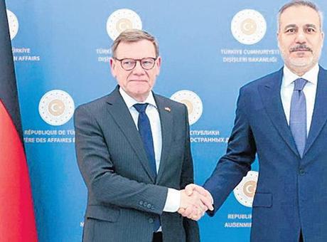 Bakan Fidan, Wadephul ile Önemli Bir Görüşme Gerçekleştirdi