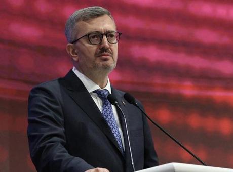 Burhanettin Duran: Türkiye, Küresel Barış İçin Külfetini Üstleniyor