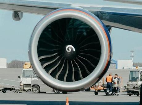 İtalya'daki Havacılık Sektöründe Enerji Krizi: 4 Havalimanında Yakıt Kısıtlamaları Başladı