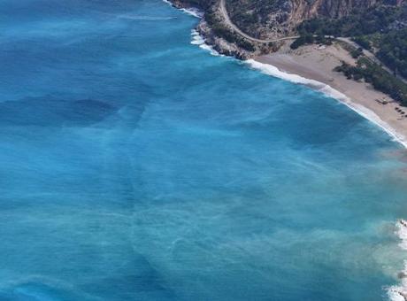 Ölüdeniz’de Yağış Sonrası Renk Değişimi: Eşsiz Turkuaz Manzara Havadan Görüntülendi