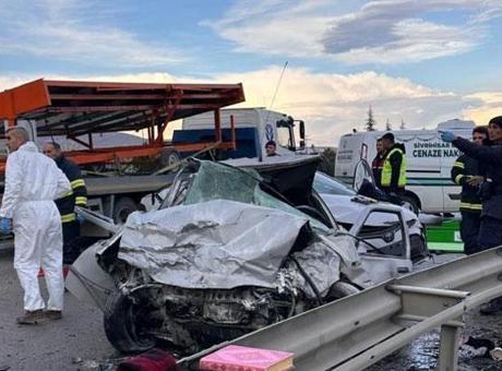 Eskişehir-Ankara Yolunda Facia: 4 Kişi Hayatını Kaybetti, 2 Kişi Yaralı
