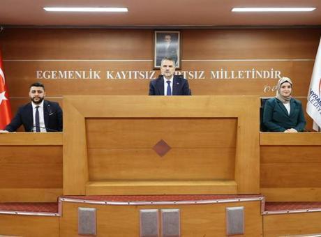 Bayrampaşa Belediye Meclisi'nde Yeni Başkan Vekilleri Seçildi