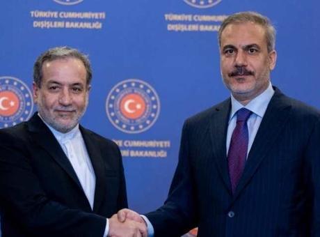 Dışişleri Bakanı Hakan Fidan'dan Diplomasi Görüşmesi: İran ile İlişkiler Ele Alındı