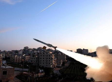 Husiler'den İsrail'e Sert Misilleme: Eilat'taki Askeri Hedefler Vuruldu