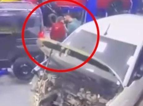 Bursa'da Oto Tamircisinde Şiddet Olayı: Çırak Ustasından Darbe Aldı