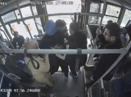 Yolcunun Hayatını Kurtaran Şoför: Hızlı Müdahale İle Hastaneye Ulaştırdı
