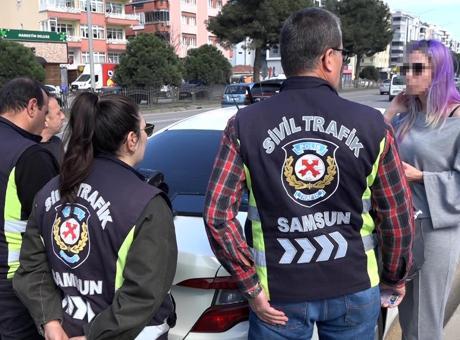 Samsun'da Korsan Taksicilik Yapan Kadına 100 Bin TL Ceza Kesildi: Yolcuları Suçladı