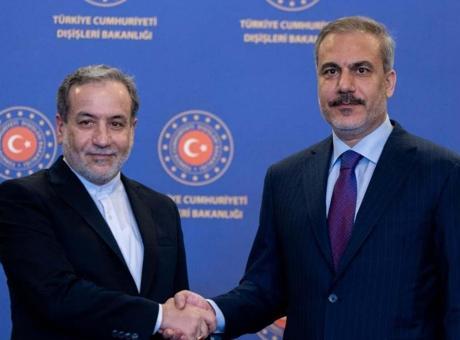 Dışişleri Bakanı Hakan Fidan, İranlı Mevkidaşı ile Barış Görüşmesi Gerçekleştirdi