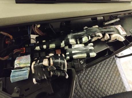 Kapıkule Sınır Kapısında TIR'da Yakalanan 101 Bin Euro Kaçak Para İle İlgili Detaylar