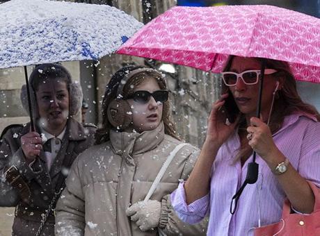 Meteoroloji'den Türkiye Genelinde Hava Durumu Uyarısı: 44 Şehir İçin Yağış ve Soğuk Hava Bekleniyor