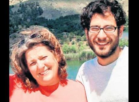 İstanbul'da Dört Polis, Resmi Belge Suçundan 6 Yıl Hapis Cezasına Çarptırıldı