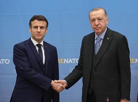Cumhurbaşkanı Erdoğan ve Macron, Telefon Görüşmesinde Ateşkes Sürecini ve Ortadoğu'yu Ele Aldı