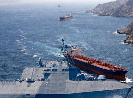 İran'ın Hürmüz Boğazı'ndaki Mayınları Tespit Edilemiyor: The New York Times'tan Son Gelişmeler