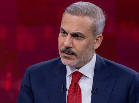 Dışişleri Bakanı Hakan Fidan, Pakistanlı Mevkidaşıyla Önemli Bir Görüşme Gerçekleştirdi