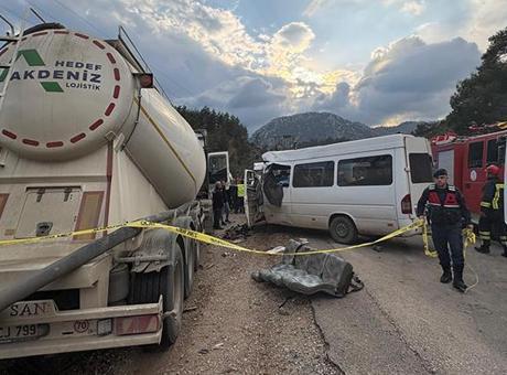 Burdur Bucak'taki Feci Kazada Yeni Gelişme: Beton Mikseri Sürücüsü Tutuklandı