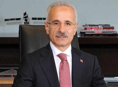 Hürmüz Boğazı'ndaki Türk Gemileri İçin Çıkış Tarihi Bekleniyor