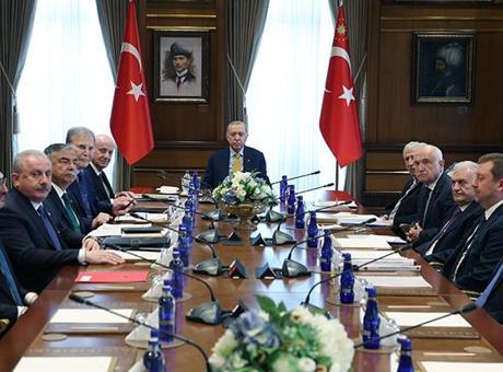 Cumhurbaşkanı Erdoğan, Yüksek İstişare Kurulu Toplantısı'nı Yönetti