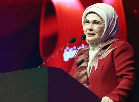 Emine Erdoğan: Birlik ve Beraberlik İçinde Olmalıyız