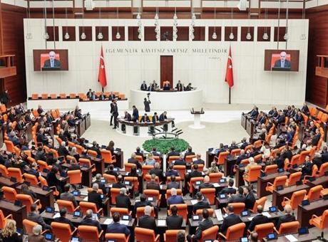 TBMM'de Doğum İzni ve Sanal Medya Düzenlemesi Üzerine Önemli Gelişmeler