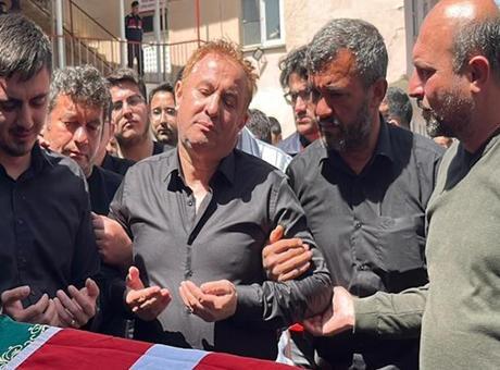 Son Dakika: Kahramanmaraş'ta Öğrencilerini Koruyan Öğretmene Veda Töreni