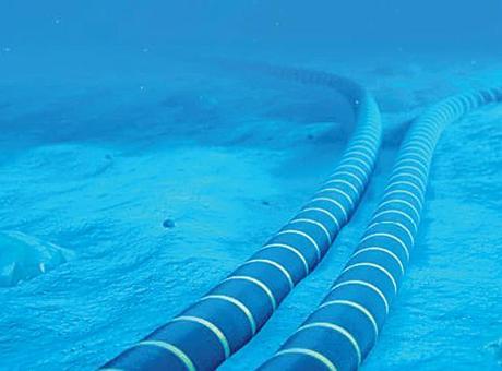 Denizaltında Süren Veri Savaşları: Kablolar Hedefte