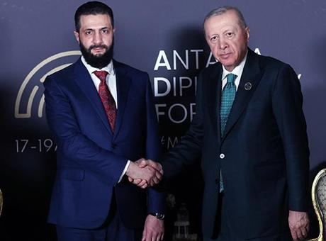 Cumhurbaşkanı Erdoğan, Antalya Diplomasi Forumu'nda Suriye Cumhurbaşkanı Şara ile Bir Araya Geldi