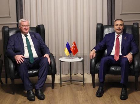 Dışişleri Bakanı Hakan Fidan, Ukrayna ile Diplomatik Temasları Güçlendiriyor