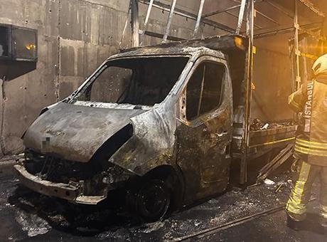 Sabiha Gökçen Havalimanı'nda Yangın Paniği: 2. Pist Altındaki Tünelde Araç Alev Aldı