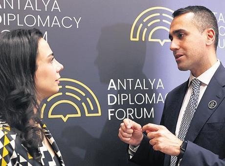 AB'nin Körfez Temsilcisi Di Maio: Hürmüz Boğazı'nda Tahıl Koridoru Önerisi
