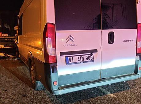 Edirne'de Trajik Kaza: Panelvan Tıra Çarptı, 1 Ölü 1 Yaralı