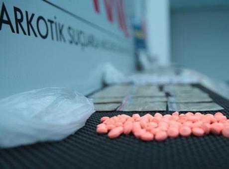 İstanbul'da Uyuşturucu Operasyonu: 16 Zanlı Tutuklandı