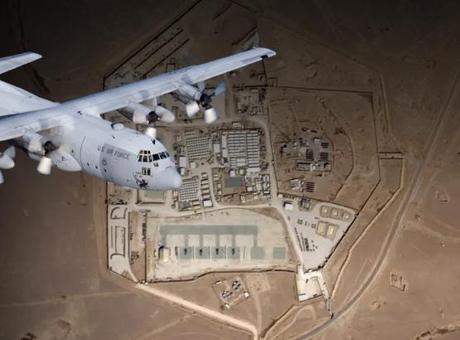 ABD, Katar'daki Askeri Üs El Udeyd'e Dev Sevkiyat Gerçekleştiriyor