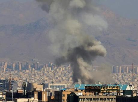 ABD/İsrail-İran Savaşı'nda Çıkmaz: Sona Erme Umutları Azalıyor