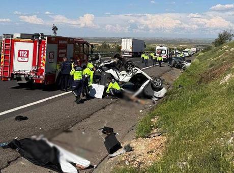 Şanlıurfa'da Feci Zincirleme Kaza: 3 Kayıp, 5 Yaralı