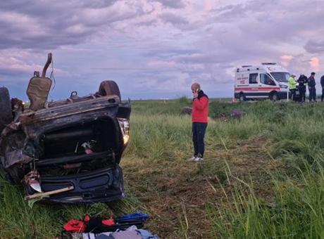 Diyarbakır'da Kontrolden Çıkan Araç Tarlaya Uçtu: 11 Yaralı