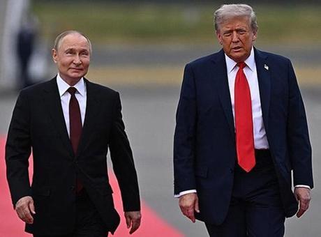 Trump ve Putin'den Kritik Telefon Görüşmesi: Nükleer Program ve Ukrayna Krizi Üzerine Değerlendirmeler