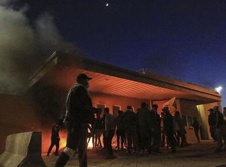 Zencan'daki Mühimmat Patlaması: 14 İran Askeri Hayatını Kaybetti