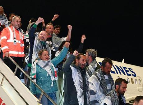 Küresel Sumud Filosu Aktivistlerinden Cumhurbaşkanı'na Teşekkür: 'Türkiye Cumhuriyeti Vatandaşı Olmaktan Gurur Duyuyoruz'