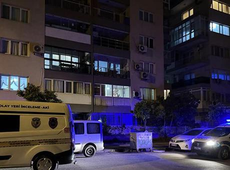 İzmir'de Aile İçi Tartışma Kanlı Bitti: Baba, Oğlunu Bıçaklayarak Öldürdü