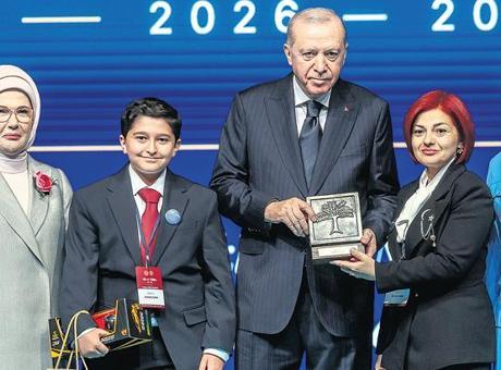 Cumhurbaşkanı Erdoğan, Aile ve Nüfus Vizyonu ile Geleceğe Yön Veriyor