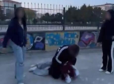 Samsun'da Akran Zorbalığı: 17 Yaşındaki Öğrenci Şiddete Uğradı ve Olay Kaydedildi